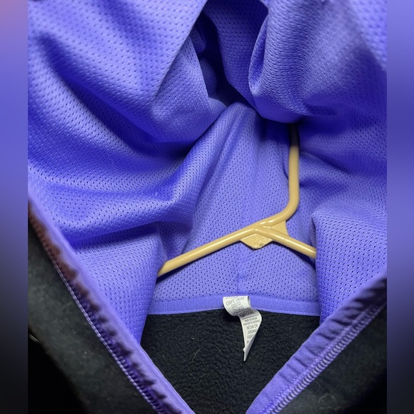 Youth UA Hoodie- Large - Picture 5 of 5